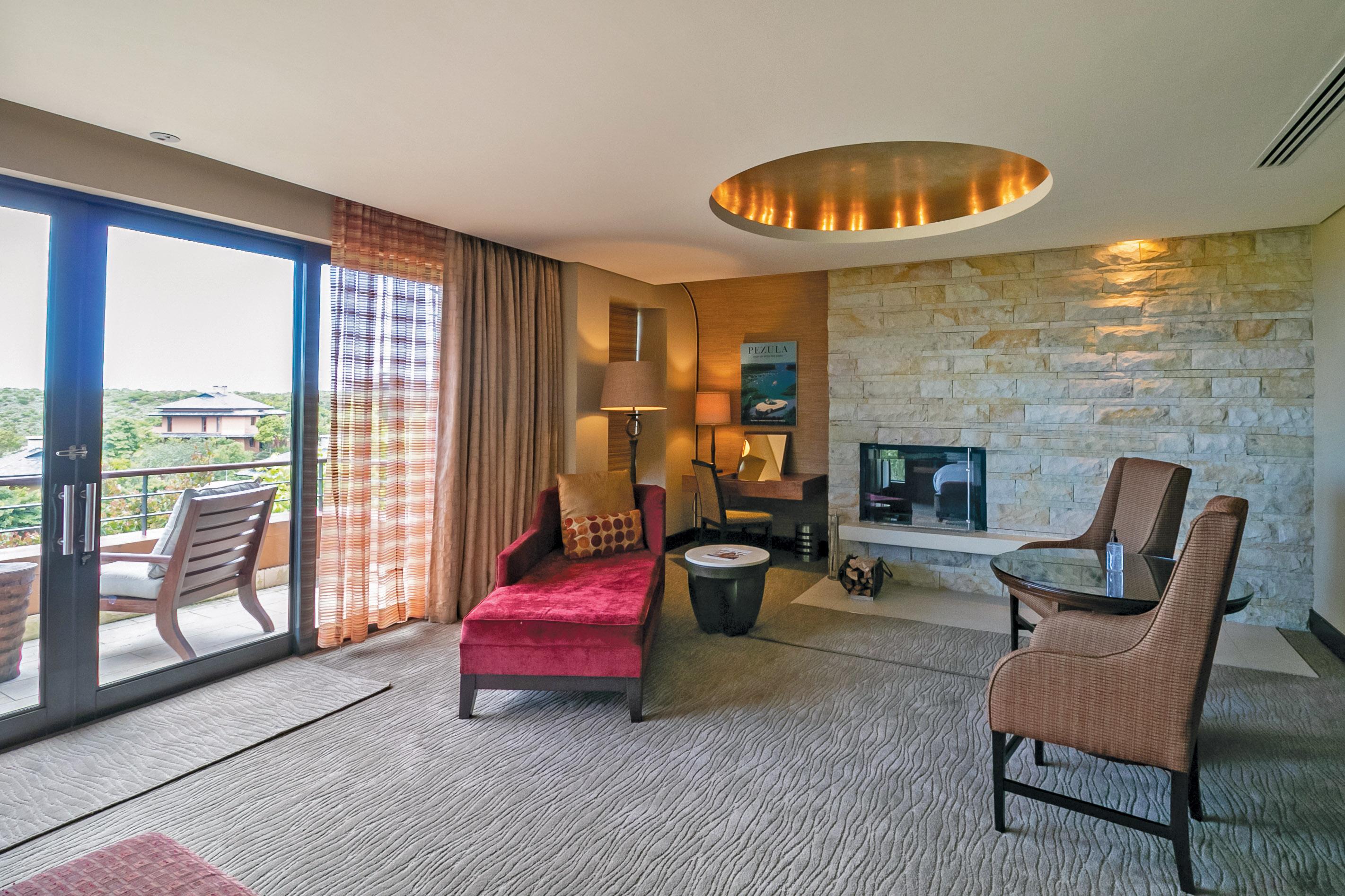 Pezula Nature Retreat Knysna Exteriör bild A suite at the Wynn
